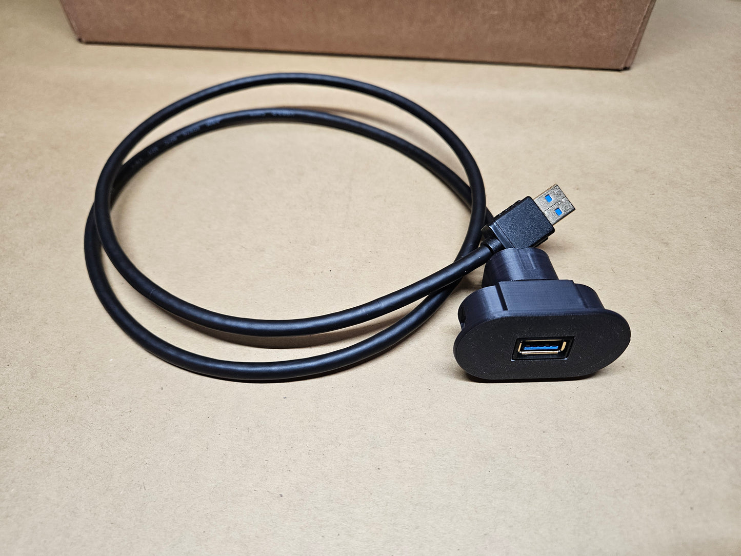 94-04 Mustang coin holder bulkhead with single, 3ft USB extension cable